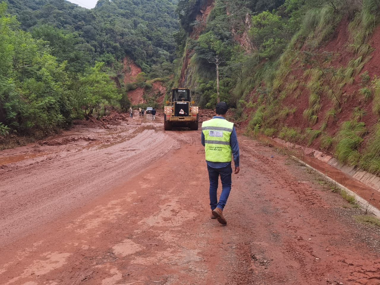 ABC anuncia Bs 8 millones de Fonplata para mejorar caminos al Chaco y Bermejo