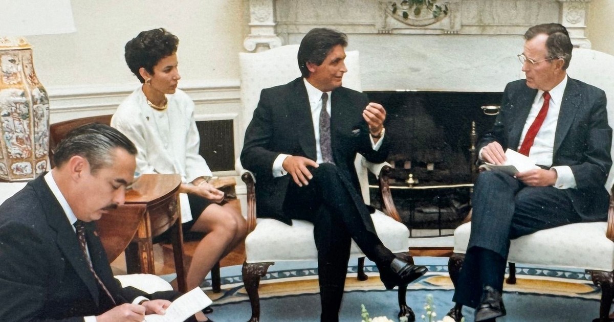 Jaime Paz revela la premonición de George Bush en libro de Ricardo Sanjinés