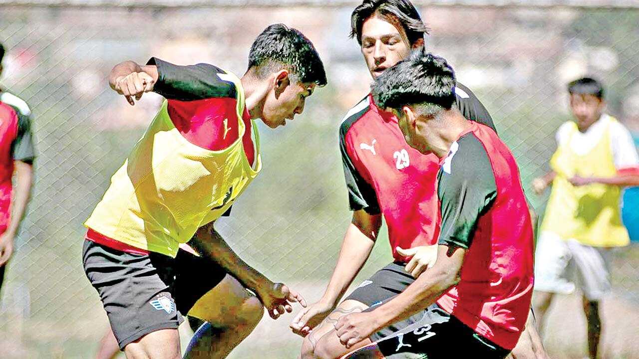 Wilster busca triunfo clave ante Israel University en torneo local