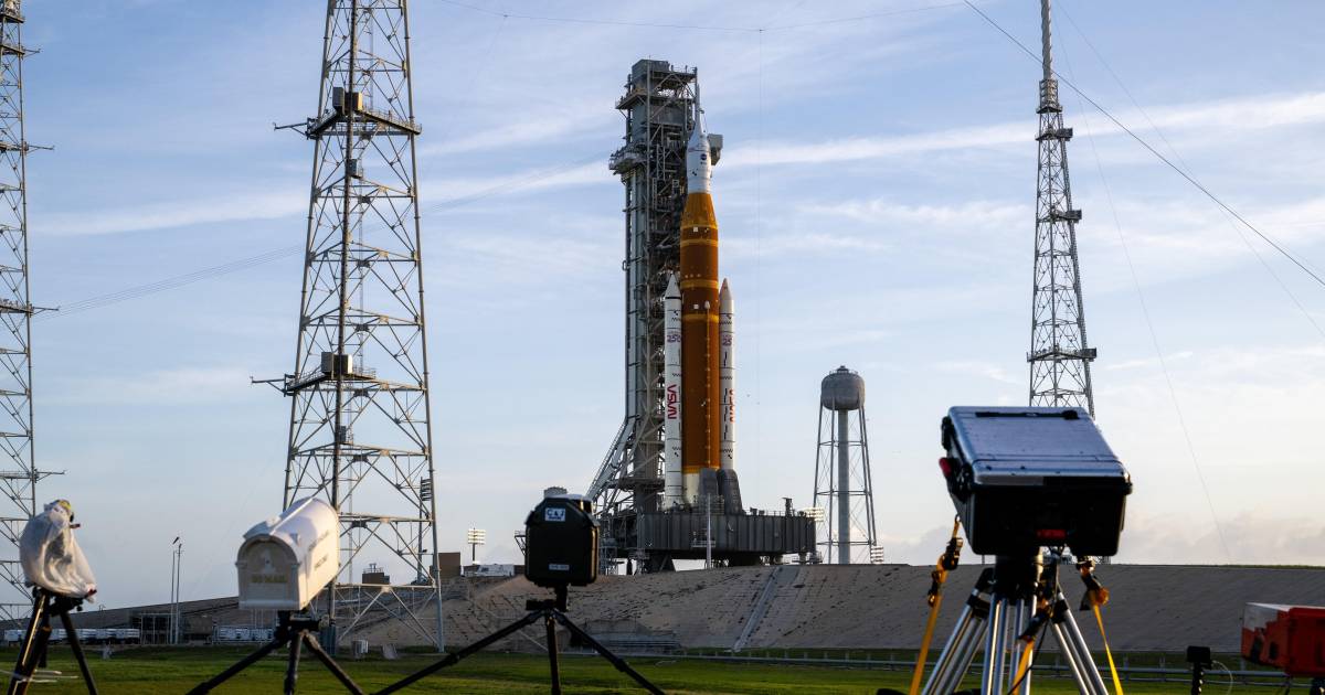 NASA lanza Artemis II con cuatro astronautas rumbo a la órbita lunar