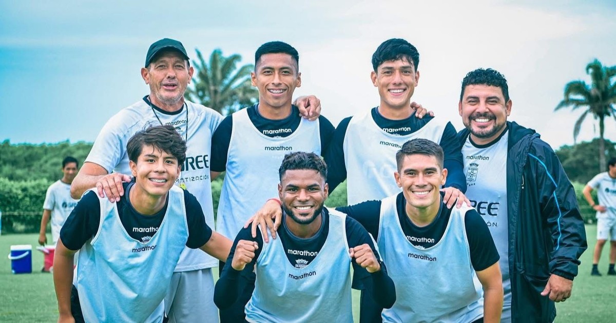 Blooming llega con plantel completo y optimismo para enfrentar a River Plate