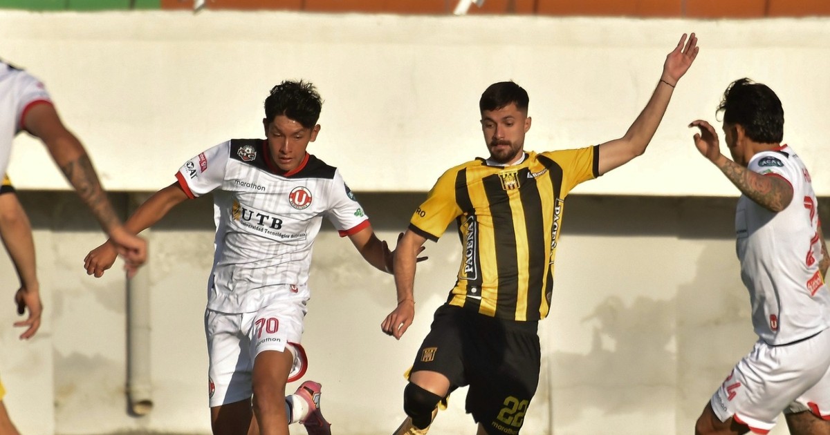 The Strongest vence 2-1 a FC Universitario en partido de Liga Profesional