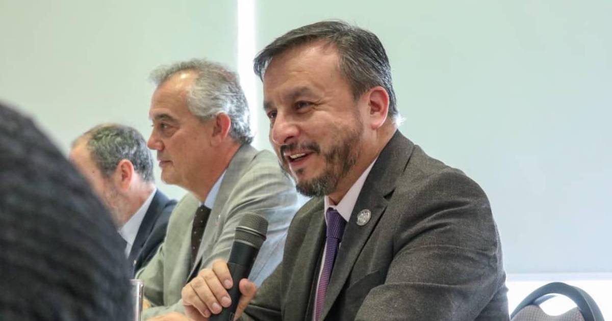 Rodrigo Paz respalda a Mauricio Medinaceli en sesión tensa de la ALP