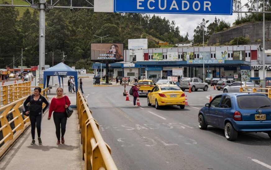 Ecuador sube aranceles a Colombia al 100% en crisis diplomática bilateral