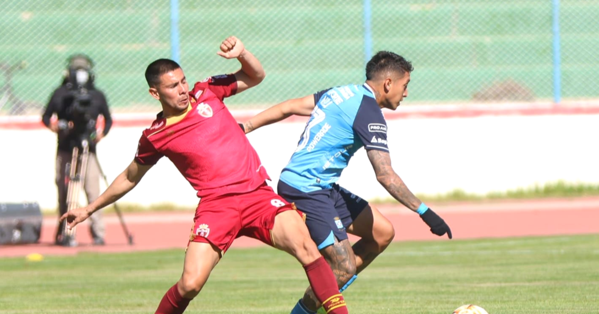 Real Oruro y Blooming empatan 2-2 con gol de Menacho en tiempo de descuento