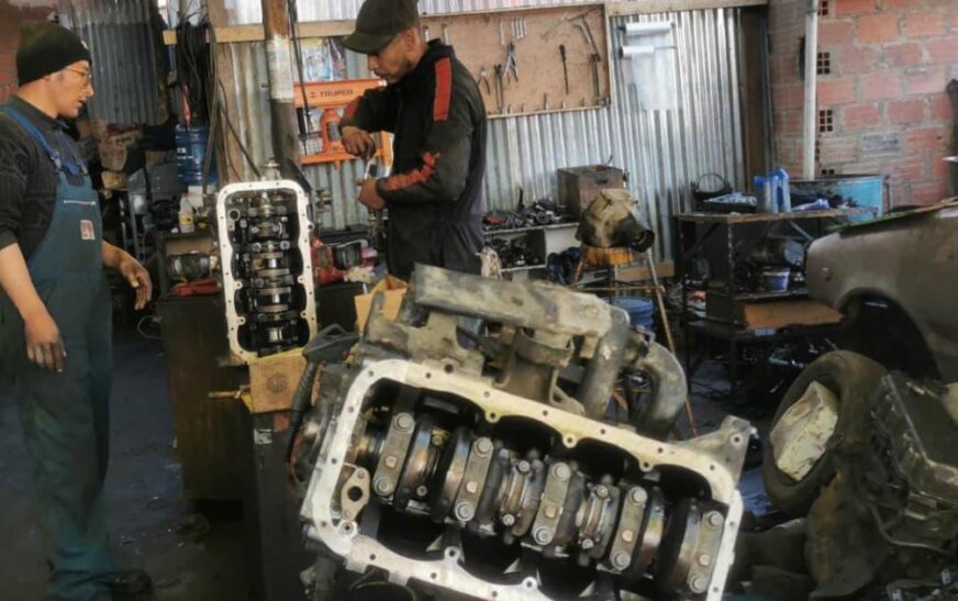 Choferes exigen a YPFB cumplir con resarcimiento por daños causados por gasolina de mala calidad