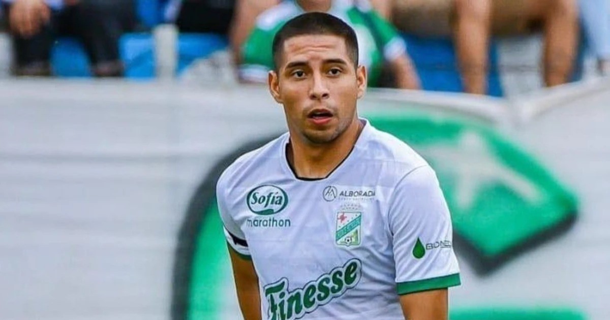 Oriente Petrolero remonta y gana 2-1 con doblete de Martins en un partido con críticas a la selección