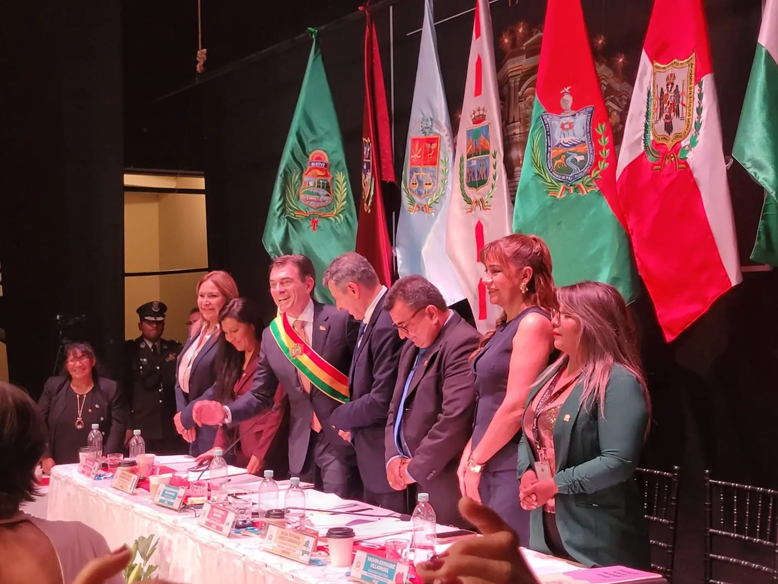 Rodrigo Paz promulga ley para construir planta de aguas residuales en Tarija con inversión de $65 millones