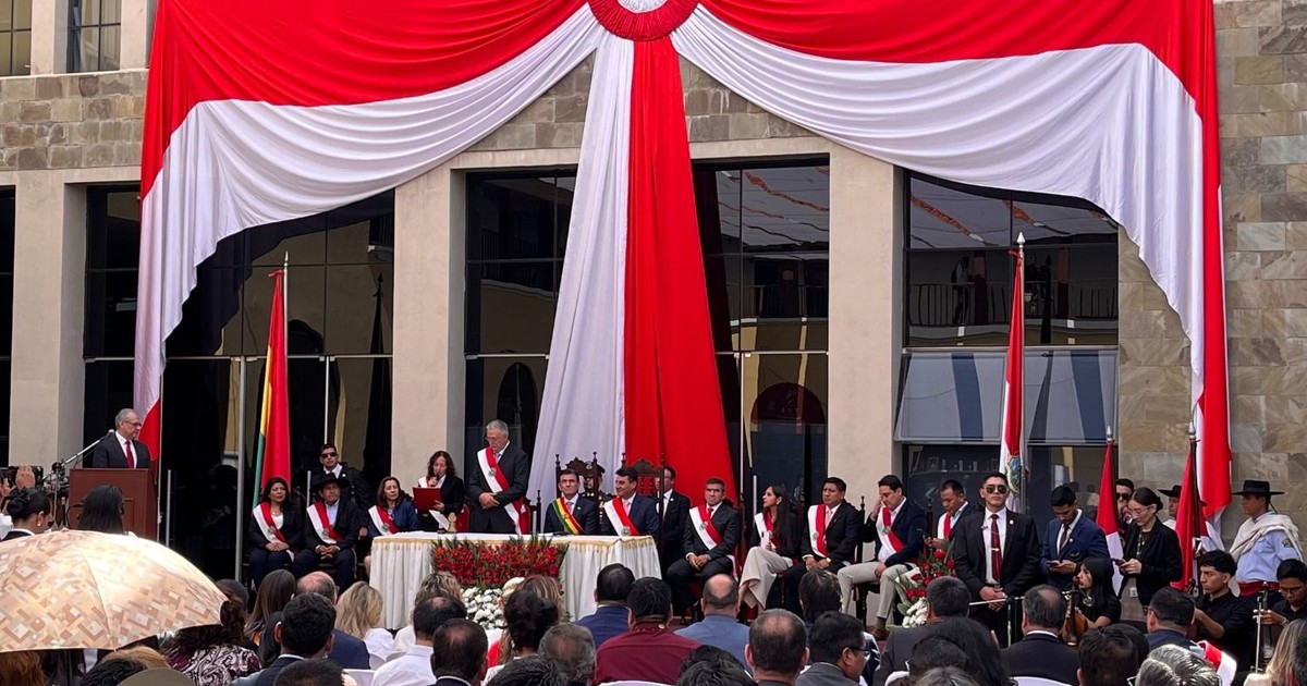 Presidente Paz asiste tras 19 años a acto en Tarija y promulga ley para planta de tratamiento de aguas por $65 millones