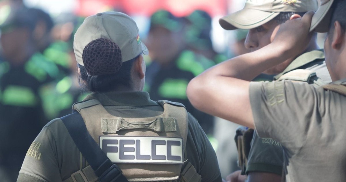 Estudiante de 15 años apuñala a su profesor tras reunión por bajo rendimiento en Oruro