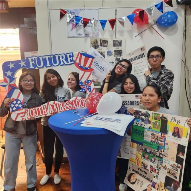 La Feria Inspira llega a Tarija para promover programas educativos y culturales de EE.UU.