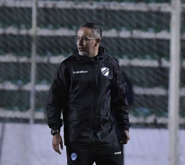 Vladimir Soria asume interinato en Bolívar tras salida de Robatto