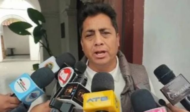 Gira respalda ley anti bloqueos y debate de inversiones