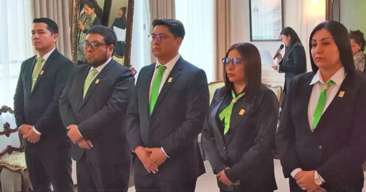 Asumen fiscales departamentales de Oruro, Beni, Chuquisaca, Potosí y Tarija