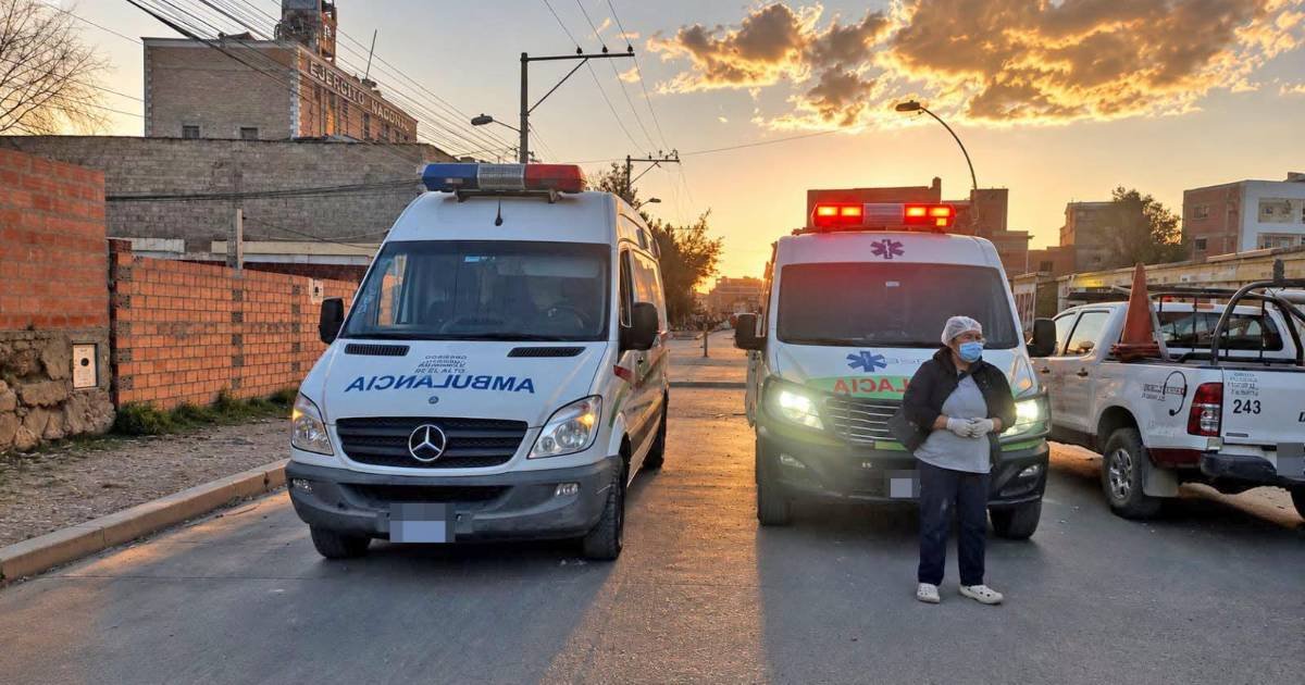 Sedes reporta 35 heridos internados tras explosiones en Viacha