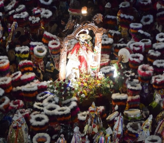 Procesión de San Roque crece, pero afloran desórdenes