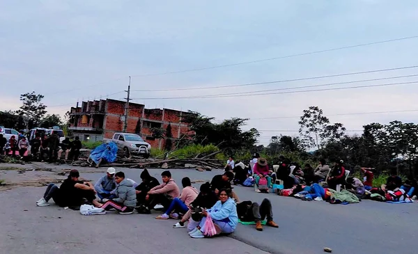 Bloqueos en el Trópico afectan ruta Cochabamba-Santa Cruz