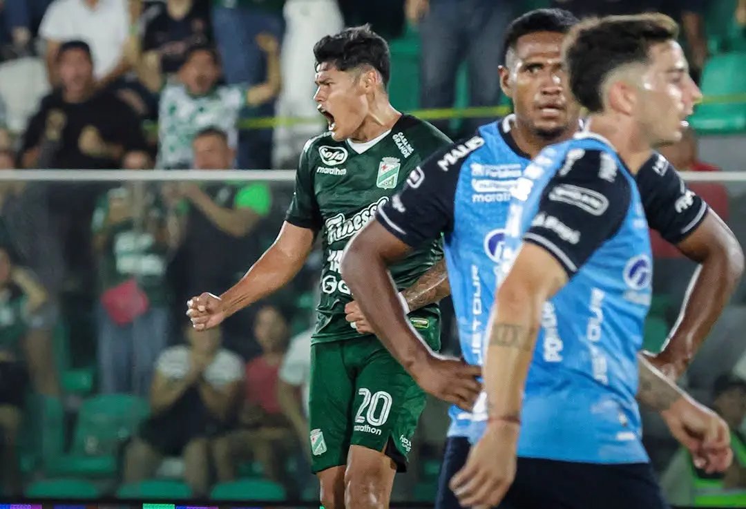 Oriente Petrolero vence 3-1 a Blooming en el clásico