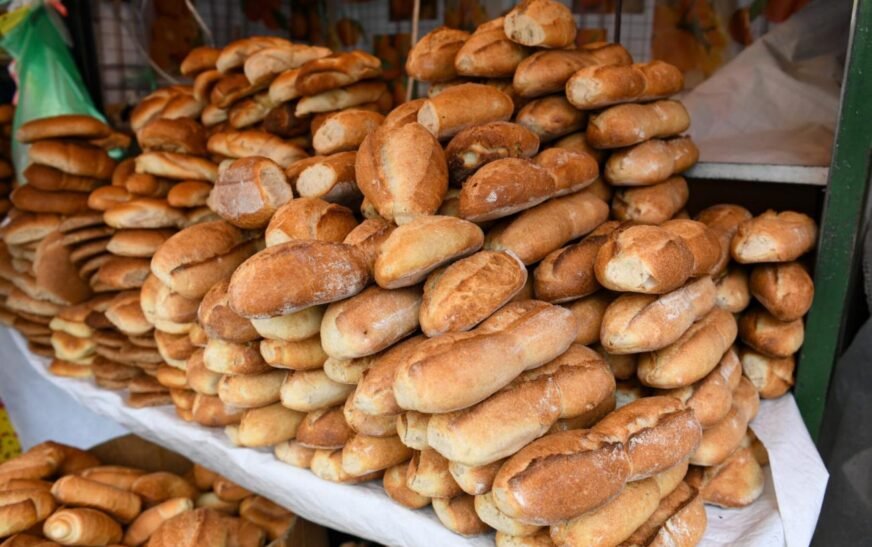 Pan podría subir a Bs 1 o Bs 1,50