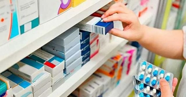 Sube el precio de medicamentos y preocupa a familias