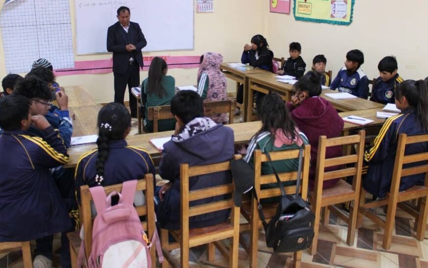 Educación de Oruro evalúa cambios en clases por paro