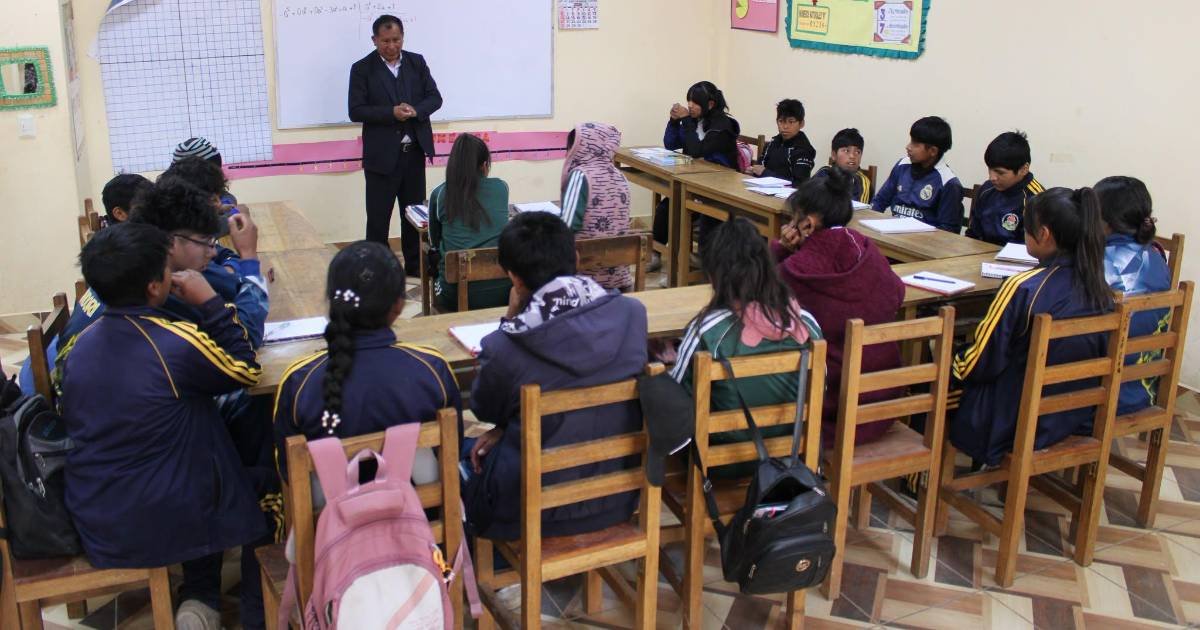 Educación de Oruro evalúa cambios en clases por paro