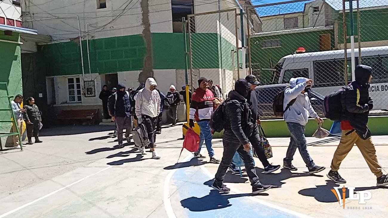 Migrantes iban a ser llevados a Chile por pasos no habilitados