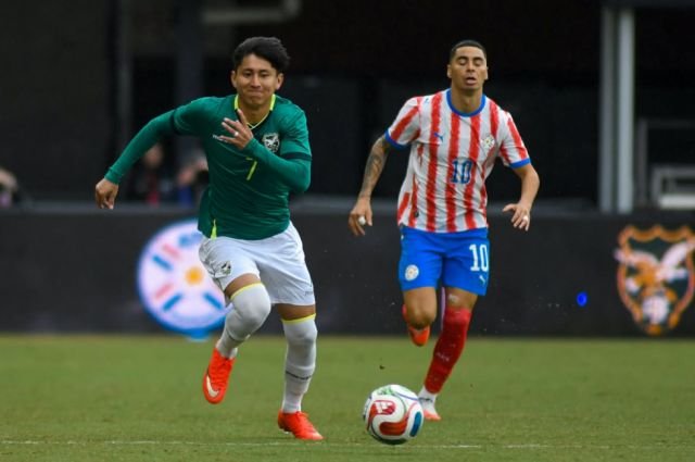 Errores defensivos y falta de ataque condenan a Bolivia