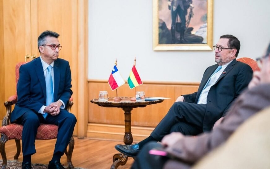 Chile reafirma apoyo a Rodrigo Paz y agenda bilateral