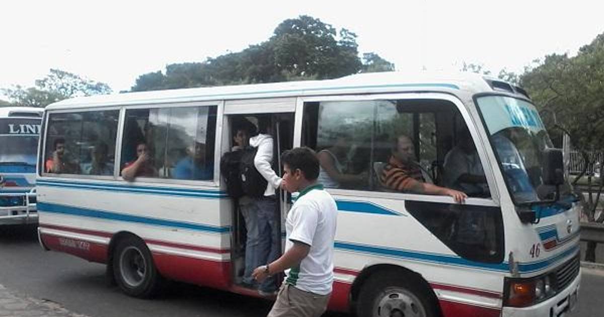 Micreros de Santa Cruz declaran cuarto intermedio y no paran