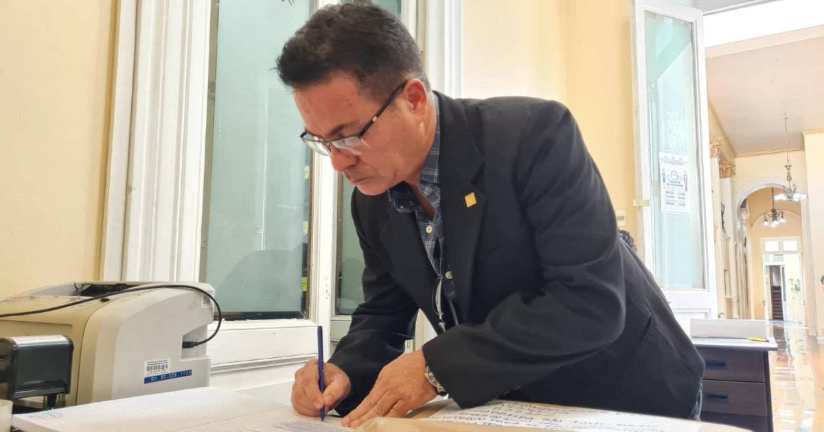 Urioste anuncia auditoría y reingeniería en la Fiscalía