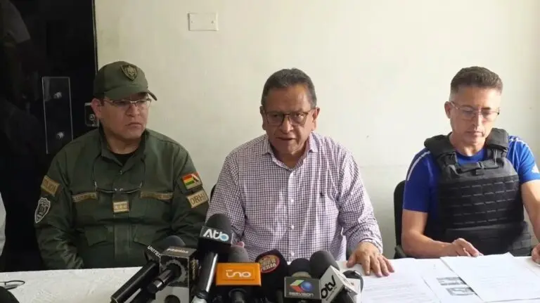Aprehenden a dos bolivianos por secuestro de Vania Rojo