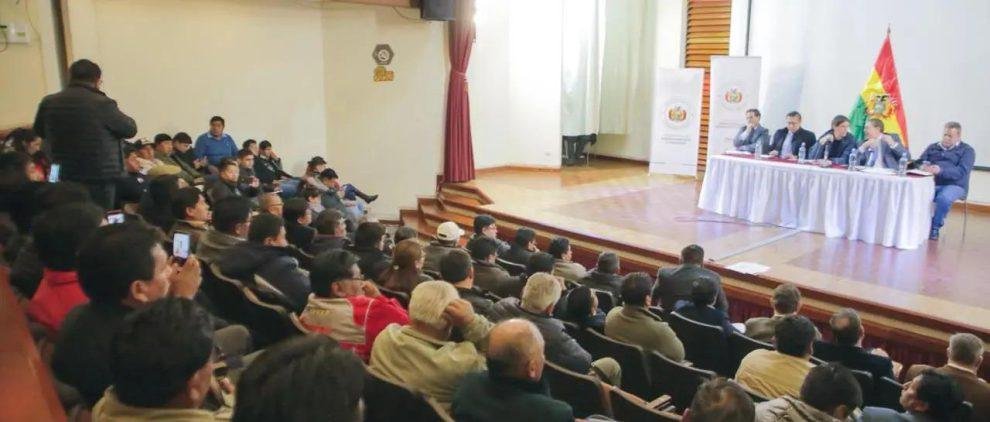 Choferes y Gobierno discutirán tarifas transitorias el 7 de octubre