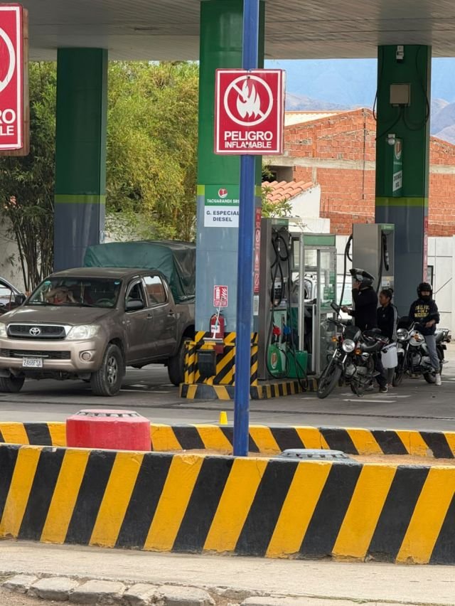 Tarija exige respuestas por desabastecimiento de carburantes