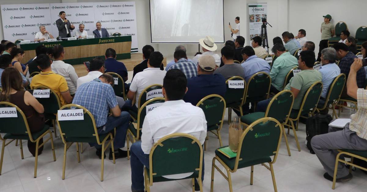 Santa Cruz prioriza centros de salud de primer y segundo nivel