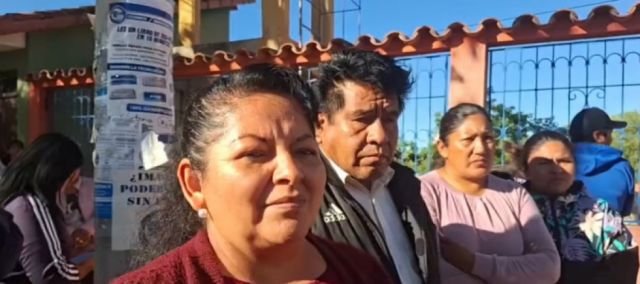 Padres de San Luis cierran colegio por cambio de portera