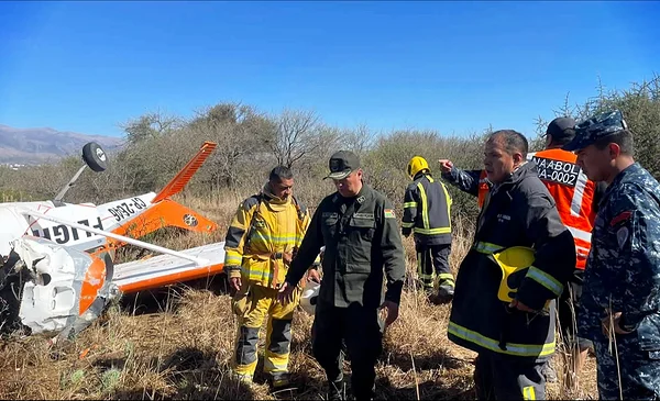 Tres heridos tras accidente de avioneta cerca del aeropuerto