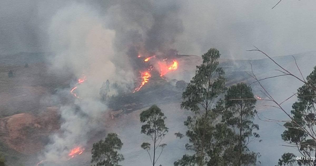 Helicóptero Bambi Bucket apoyará sofocación de incendio en Pocona
