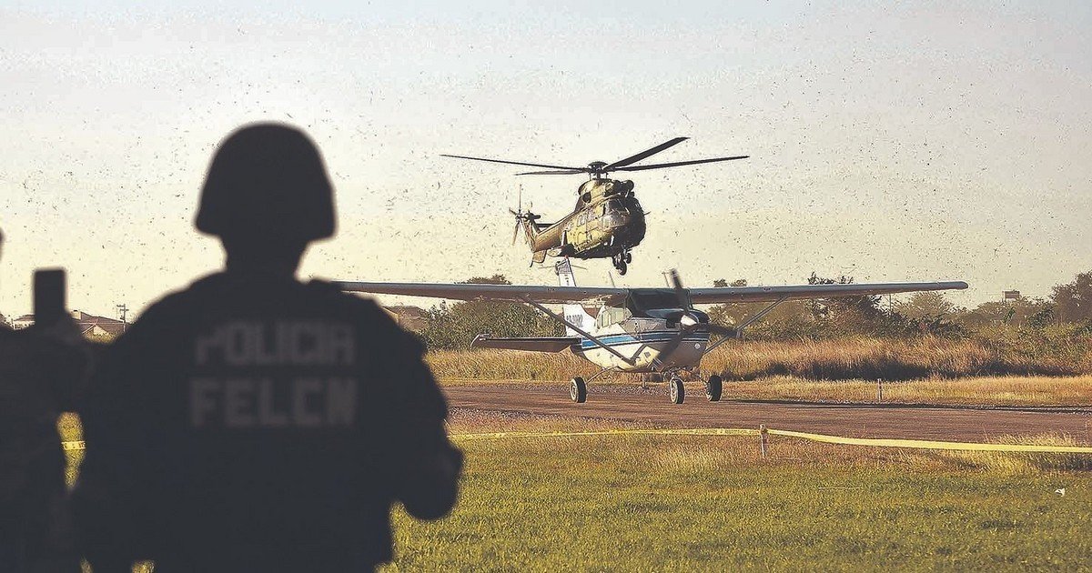 Felcn halla avioneta, cocaína y armas en Villa Tunari