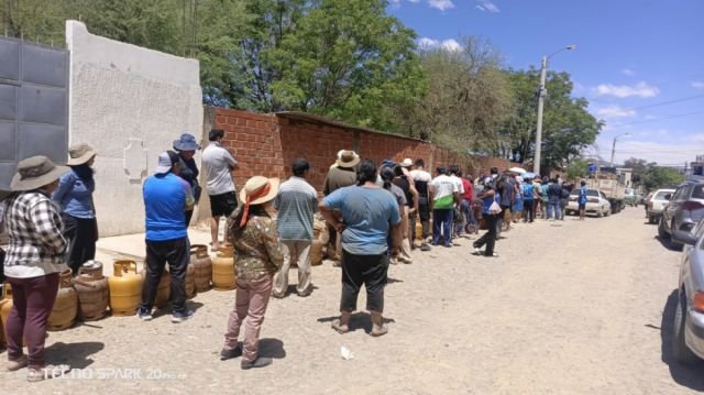 Fedjuve coordina cronograma de venta de garrafas en Tarija