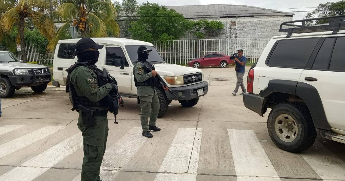 Defensa de Mariaca denuncia secuestro de carpeta con casos