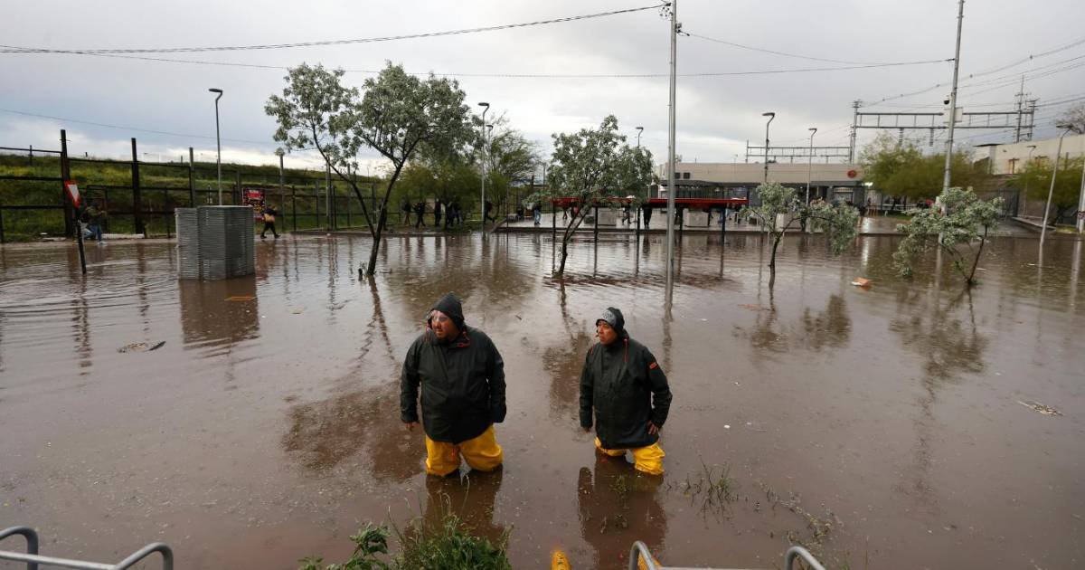 Senapred decreta alerta roja en la Región Metropolitana