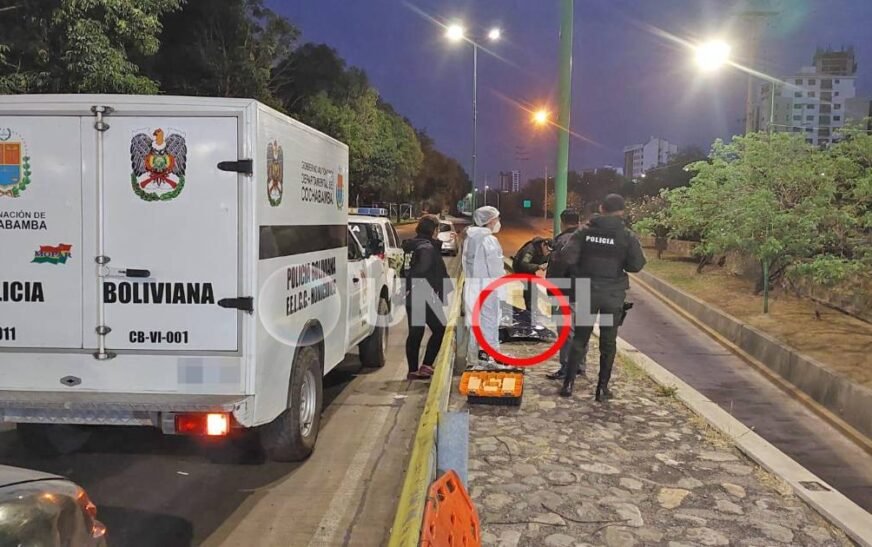 Hallan a una persona sin vida en puente de La Recoleta