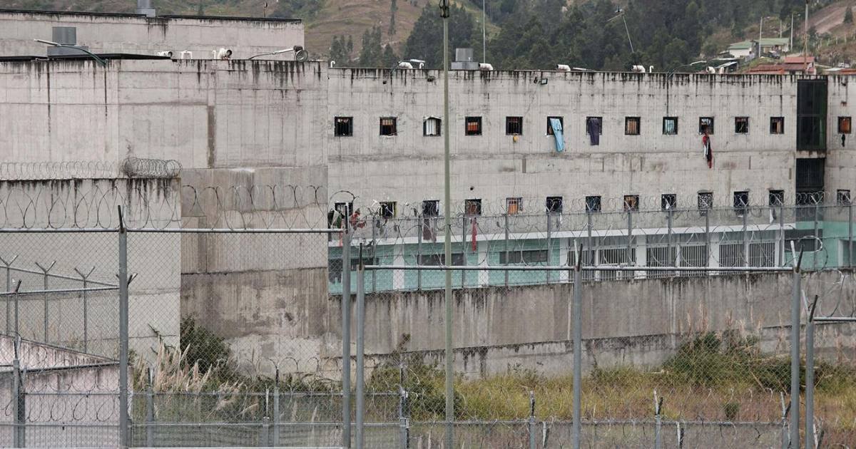 Ocho presos muertos en ataques en cárceles de Ecuador