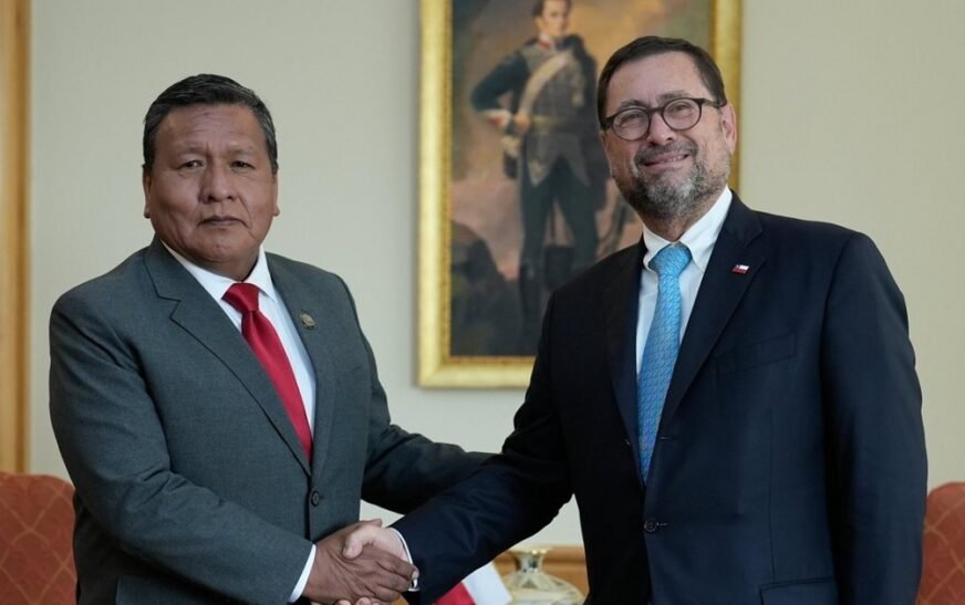 Chile y Bolivia buscan acuerdos sin borrar diferencias históricas