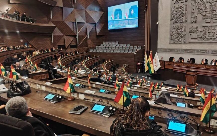 Nueva legislatura comenzará el 5 de noviembre, según Lara