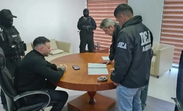 Fiscalía boliviana investiga a cuatro policías por sustracción