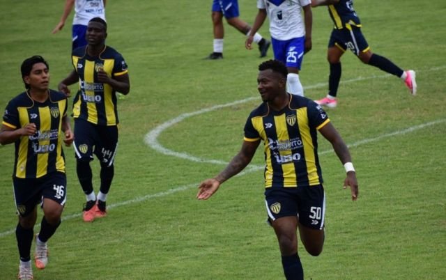 San Martín visita a 26 de Febrero con ventaja