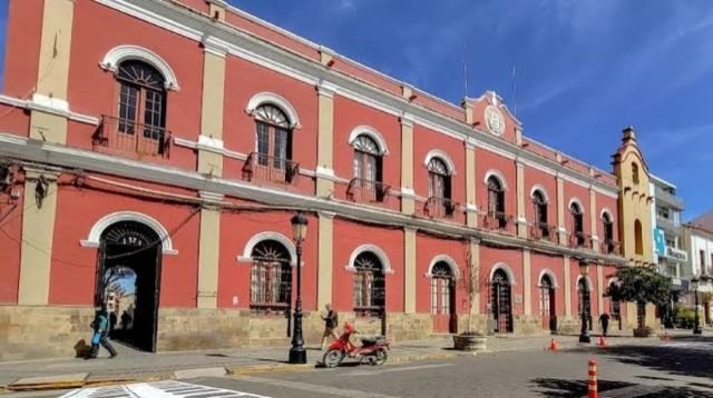 Dirigente acusa a concejales de no cumplir su trabajo